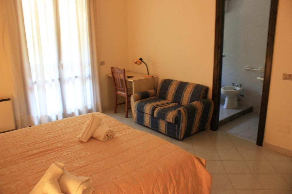Hotel La Pineta Arborea Δωμάτιο φωτογραφία