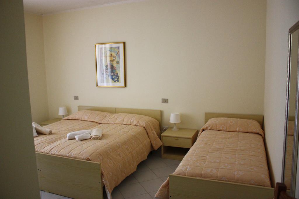 Hotel La Pineta Arborea Εξωτερικό φωτογραφία