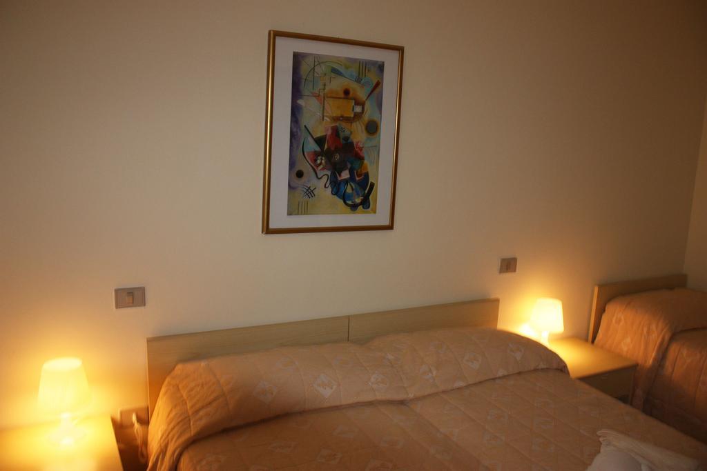 Hotel La Pineta Arborea Εξωτερικό φωτογραφία