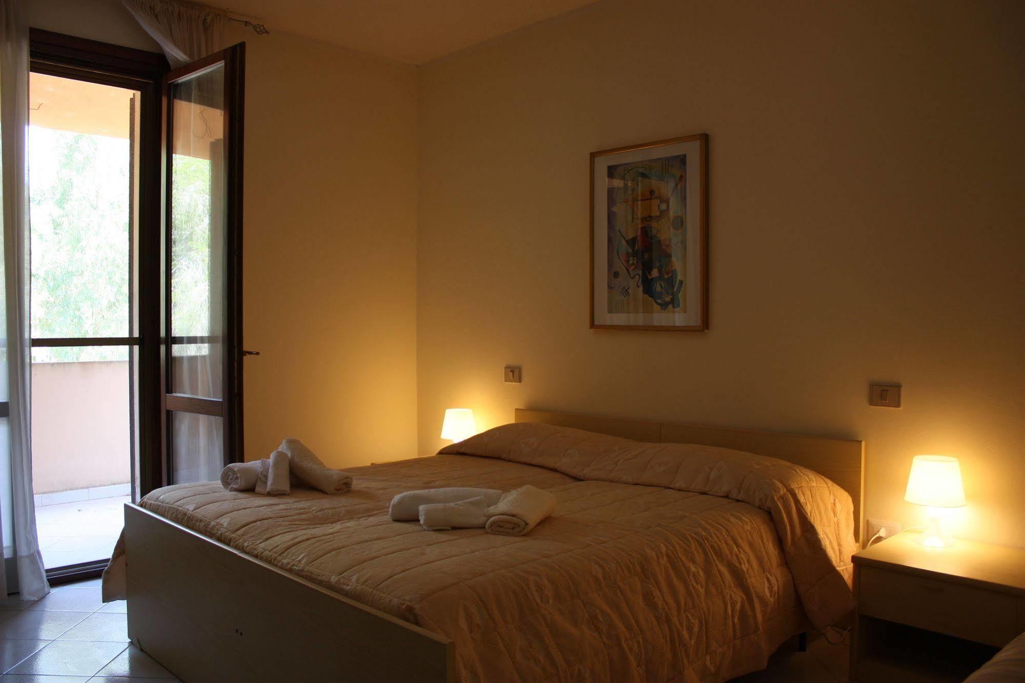 Hotel La Pineta Arborea Εξωτερικό φωτογραφία